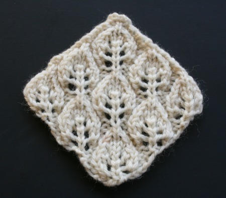 Leaf me Lace washcloth