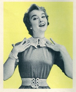 Crochet collar and belt - vintage pattern