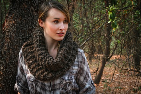 FREE knit pattern - Outlander Pattern for Claire's Cowl