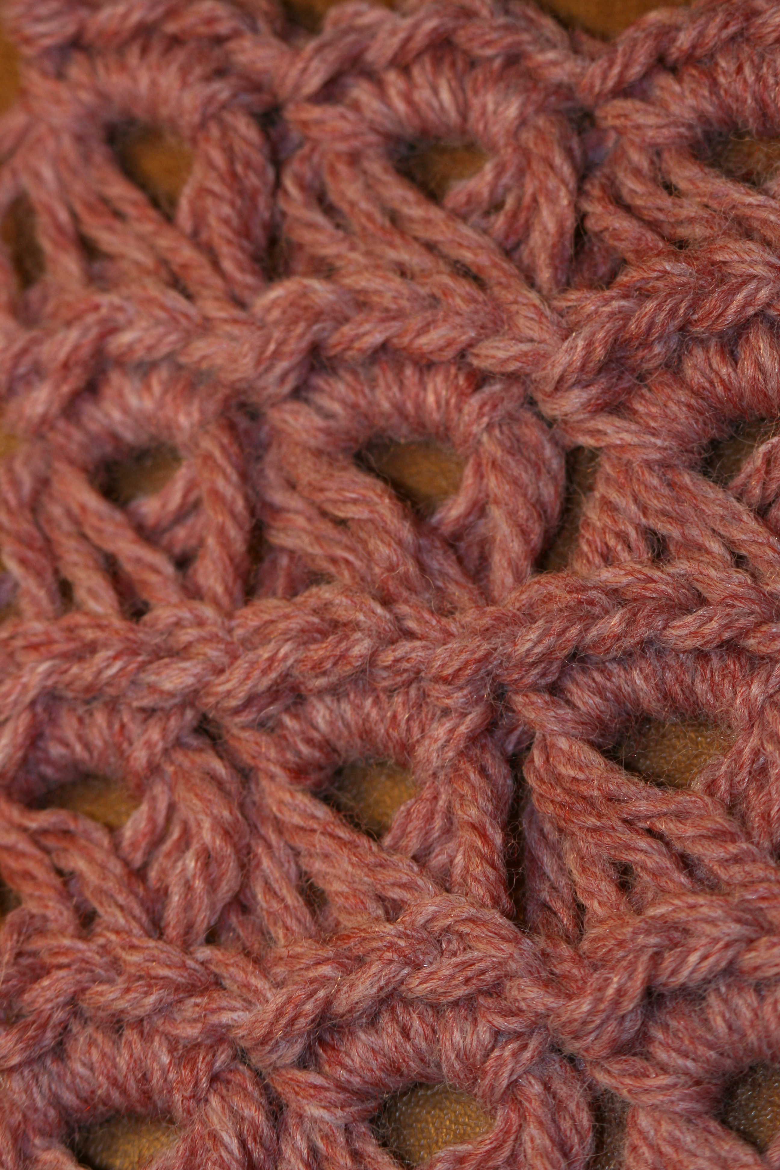 How to make crochet broomstick lace