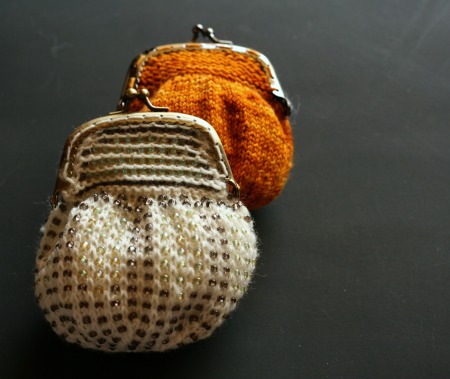 Two coin purse - adding beads 