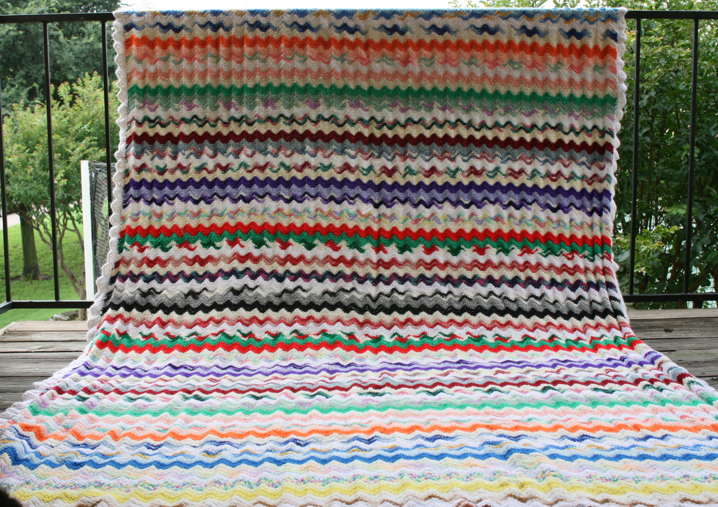 king-sized crochet blanket in Red Heart