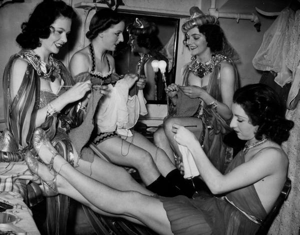 English showgirls knitting 