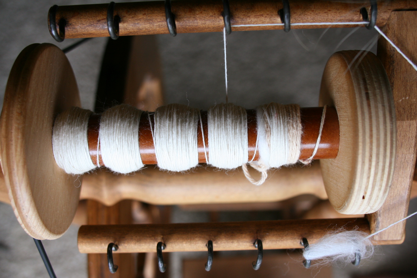 Traditional Spinning Wheel Double Drive - The Good Yarn